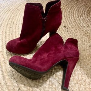 Gianni Bini Wine Suede Booties